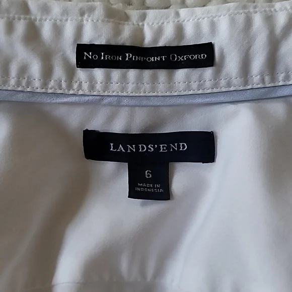 Lands' End Women's White Button-Down Shirt - Picture 4 of 6